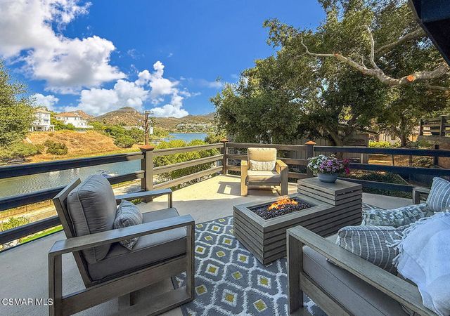 123 Lake Sherwood Drive, Lake Sherwood, CA 91361