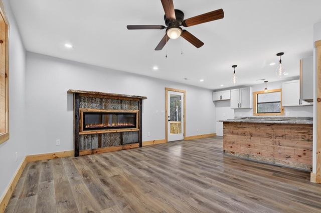 569 Number 20 Mine Road, Mccaysville, GA 30555