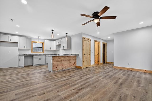569 Number 20 Mine Road, Mccaysville, GA 30555