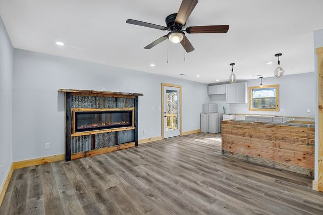 569 Number 20 Mine Road, Mccaysville, GA 30555