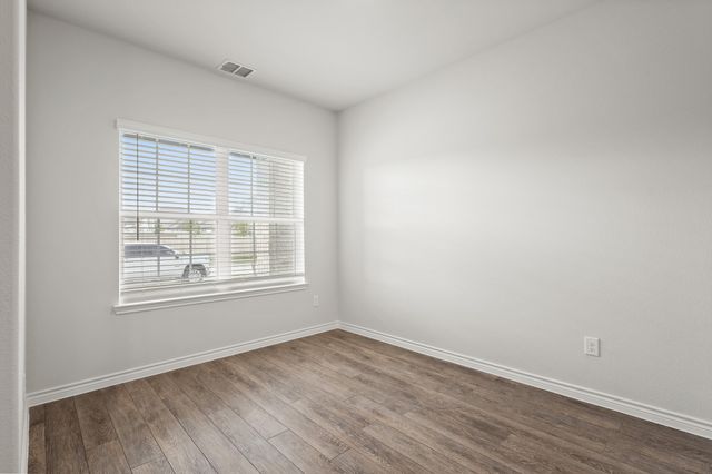 7829 White Spruce Lane, Fort Worth, TX 76123