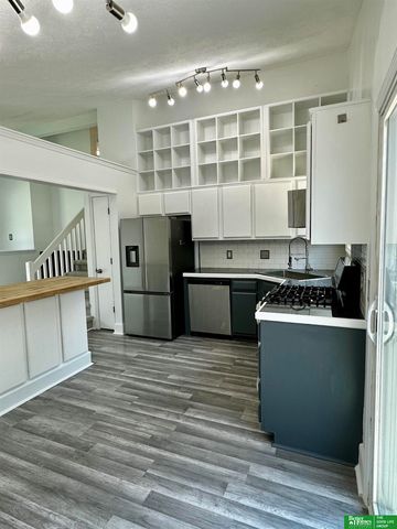 7108 S 128th Street, Omaha, NE 68138