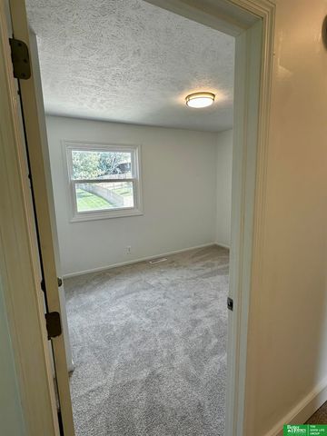 7108 S 128th Street, Omaha, NE 68138