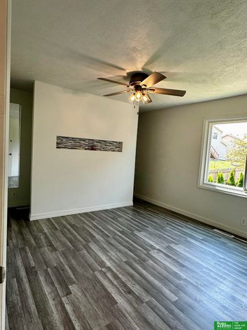 7108 S 128th Street, Omaha, NE 68138