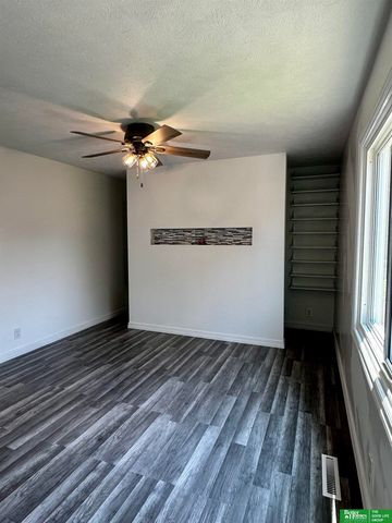 7108 S 128th Street, Omaha, NE 68138