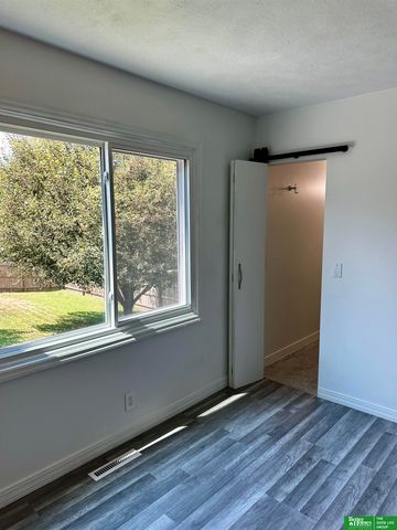 7108 S 128th Street, Omaha, NE 68138
