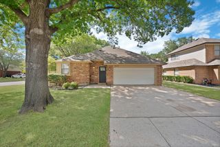5612 Polo Club Drive, Arlington, TX 76017