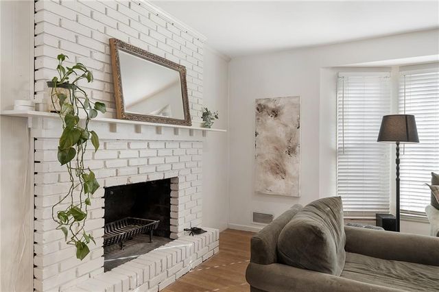 8704 W 72nd Street, Merriam, KS 66204