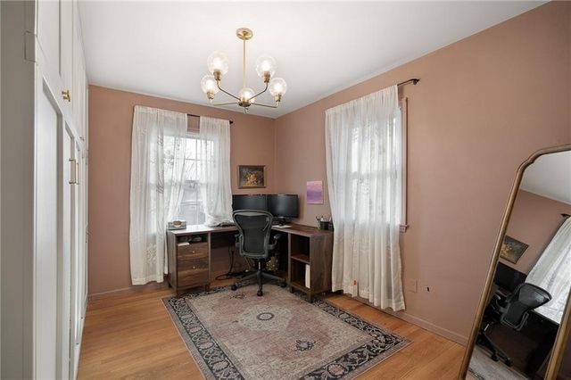 8704 W 72nd Street, Merriam, KS 66204