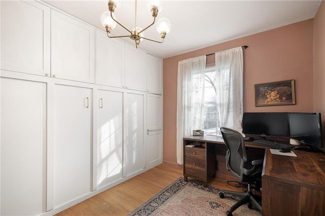 8704 W 72nd Street, Merriam, KS 66204