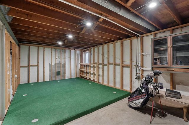 8704 W 72nd Street, Merriam, KS 66204