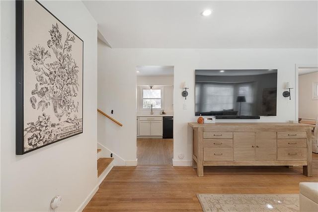 8704 W 72nd Street, Merriam, KS 66204