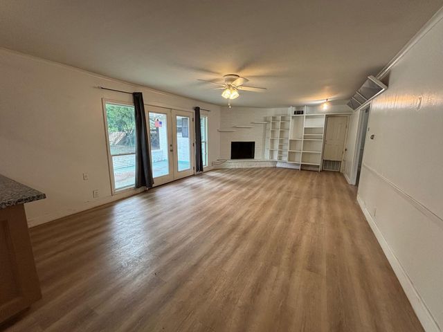 6031 Preston Crest Lane, Dallas, TX 75230