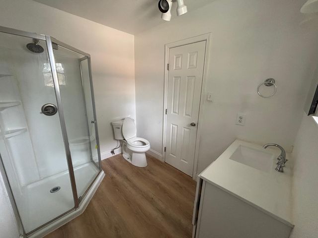 6031 Preston Crest Lane, Dallas, TX 75230