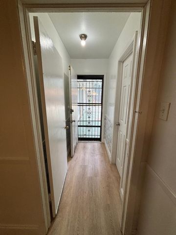 6031 Preston Crest Lane, Dallas, TX 75230