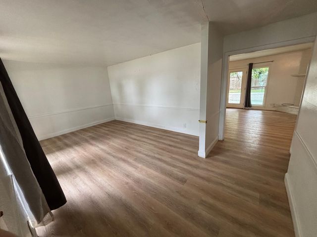 6031 Preston Crest Lane, Dallas, TX 75230