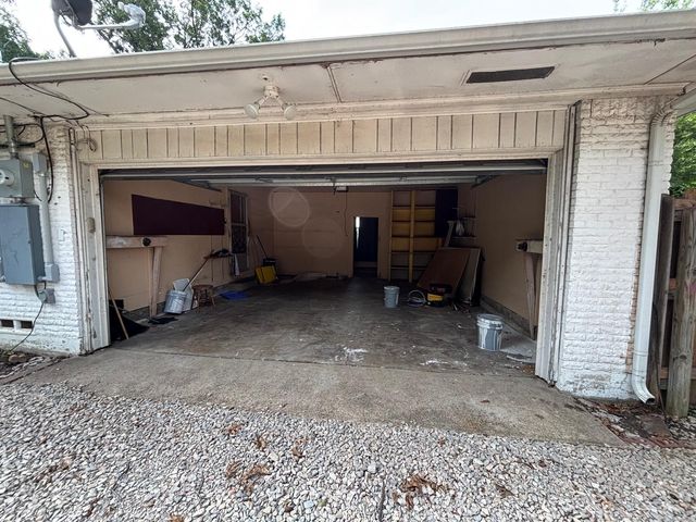 6031 Preston Crest Lane, Dallas, TX 75230