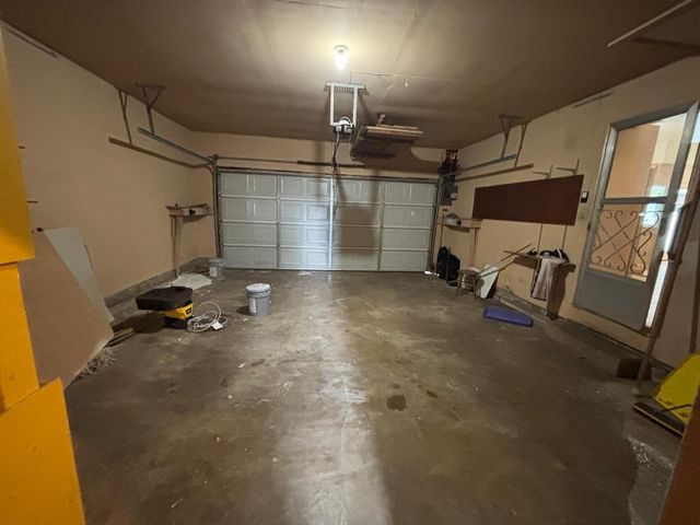 6031 Preston Crest Lane, Dallas, TX 75230