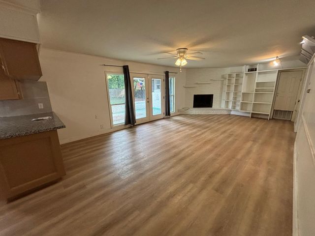 6031 Preston Crest Lane, Dallas, TX 75230