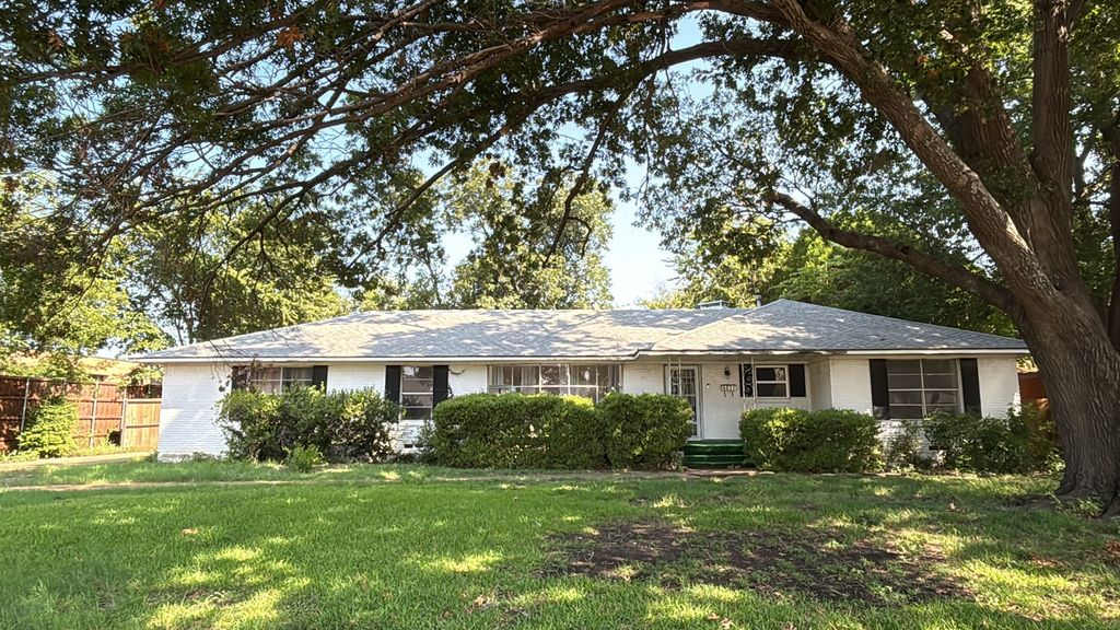 6031 Preston Crest Lane, Dallas, TX 75230