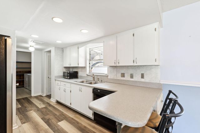 4194 Honeysuckle Avenue, Palm Beach Gardens, FL 33410