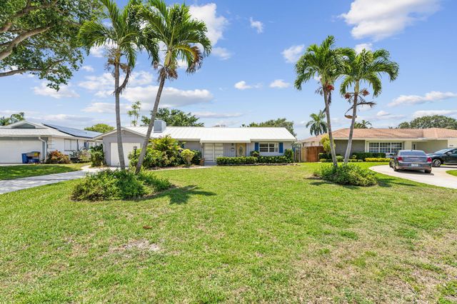 4194 Honeysuckle Avenue, Palm Beach Gardens, FL 33410