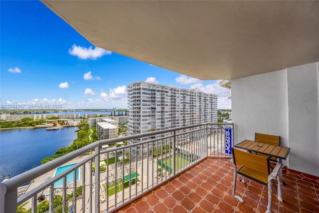 18081 Biscayne Blvd 1401, Aventura, FL 33160