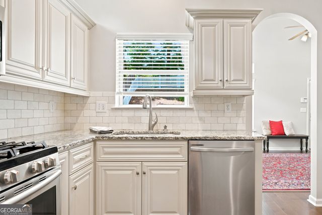 306 Pinehurst Way, Canton, GA 30114