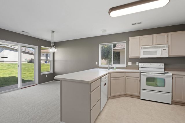 3611 E Baycourt Ln, Spokane, WA 99223