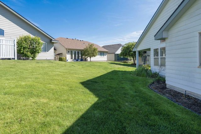 3611 E Baycourt Ln, Spokane, WA 99223