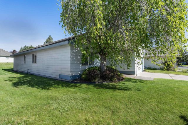 3611 E Baycourt Ln, Spokane, WA 99223