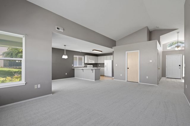 3611 E Baycourt Ln, Spokane, WA 99223