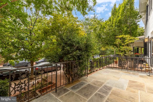 2015 ALLEN PL NW, Washington, DC 20009