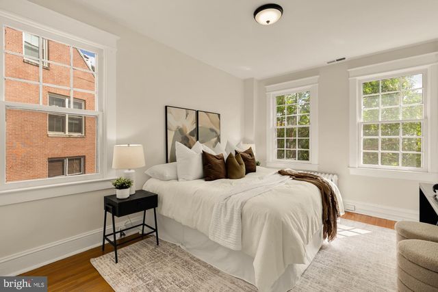 2015 ALLEN PL NW, Washington, DC 20009