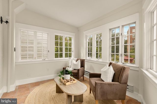 2015 ALLEN PL NW, Washington, DC 20009