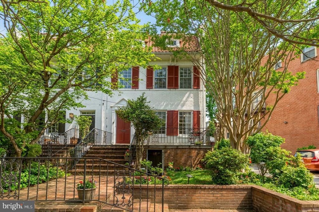 2015 ALLEN PL NW, Washington, DC 20009