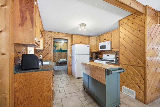 32395 County Highway 26, Rochert, MN 56578