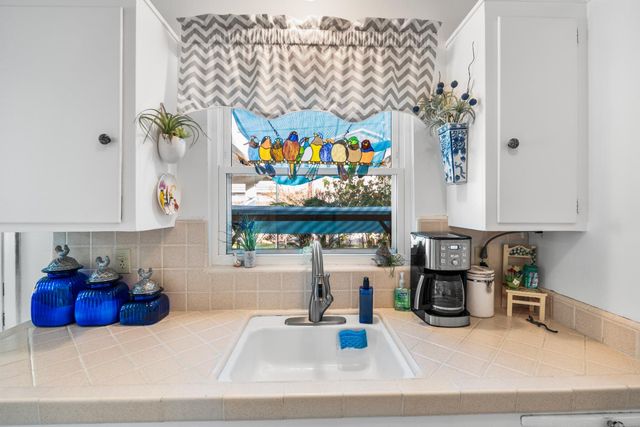 7495 21st St, Sacramento, CA 95822