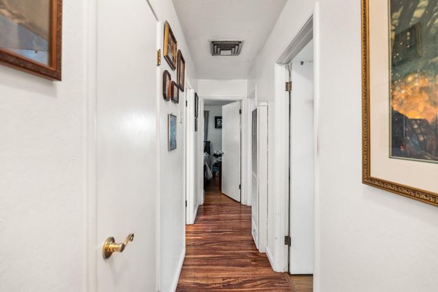 7495 21st St, Sacramento, CA 95822