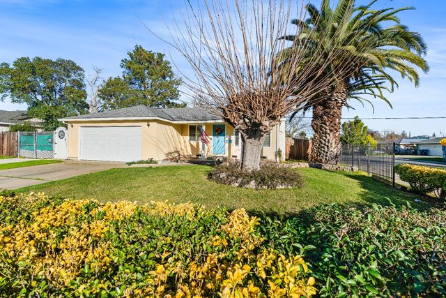 7495 21st St, Sacramento, CA 95822