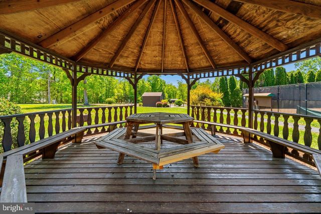 317 FAIRWAY DR, Locust Grove, VA 22508