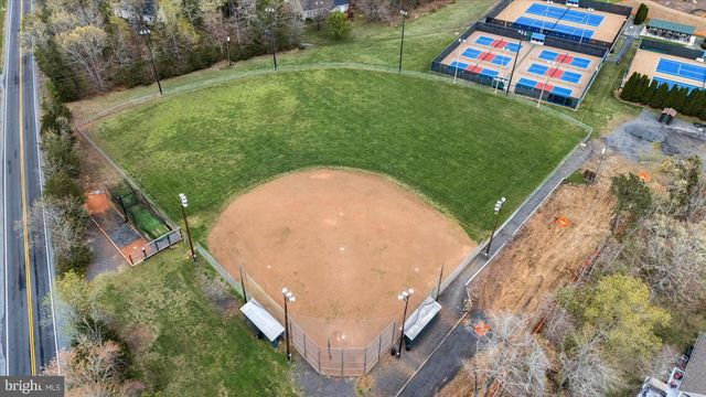 317 FAIRWAY DR, Locust Grove, VA 22508