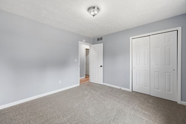 3717 Gladman Way, Lexington, KY 40514