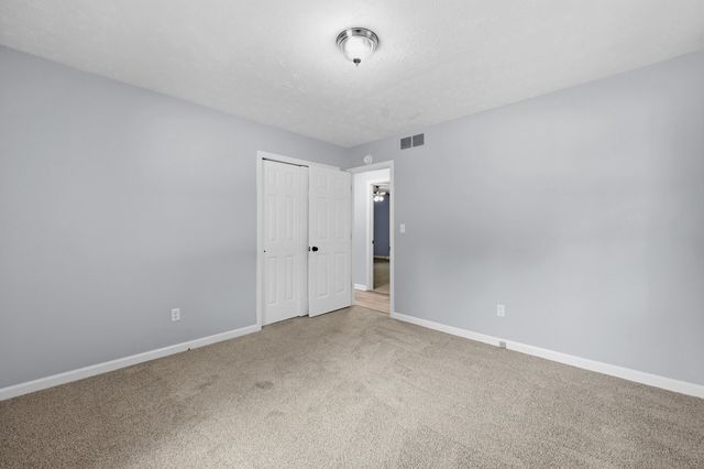 3717 Gladman Way, Lexington, KY 40514