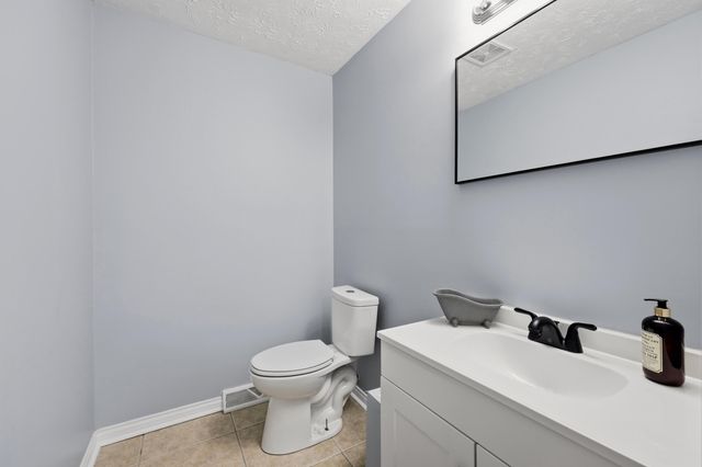 3717 Gladman Way, Lexington, KY 40514