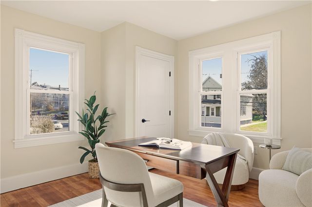 85 Bay View Avenue 2, Bristol, RI 02809