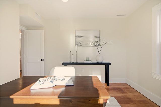 85 Bay View Avenue 2, Bristol, RI 02809