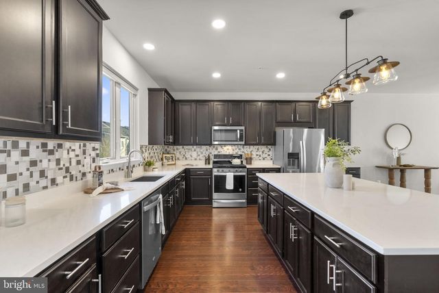 8312 MEADOWOOD DR, Hanover, MD 21076