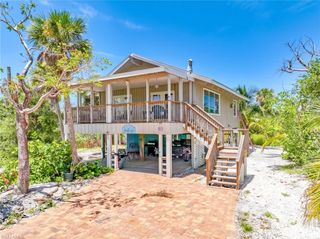 140 Mourning Dove DR, Upper Captiva, FL 33924