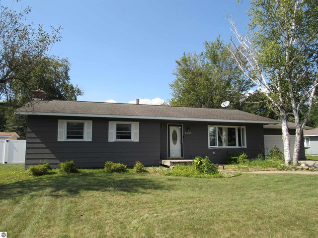 4381 Benson Road, Cadillac, MI 49601